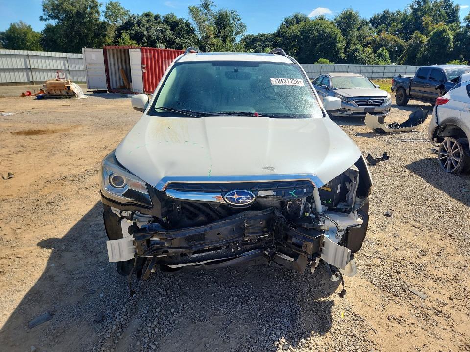 Продаж на аукціоні авто 2018 Subaru Forester, vin: JF2SJARC0JH425408, номер лоту: 70431126