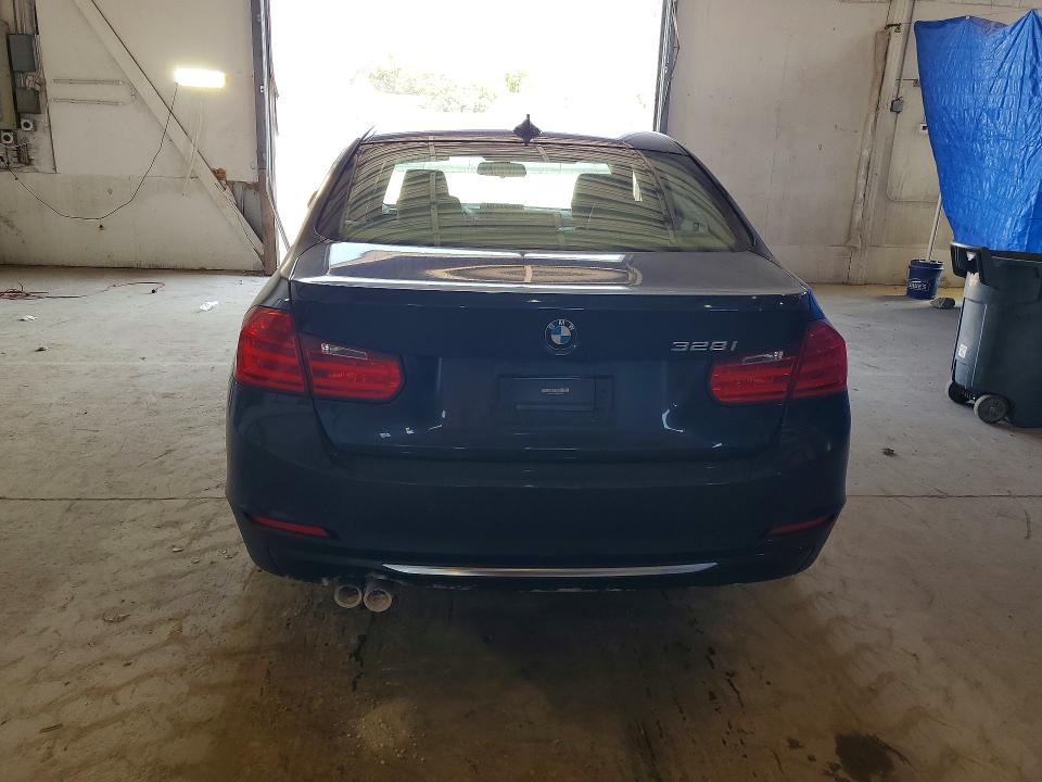 67274466 :رقم المزاد ، WBA3A5C58FF609001 vin ، 2015 Bmw 328 مزاد بيع