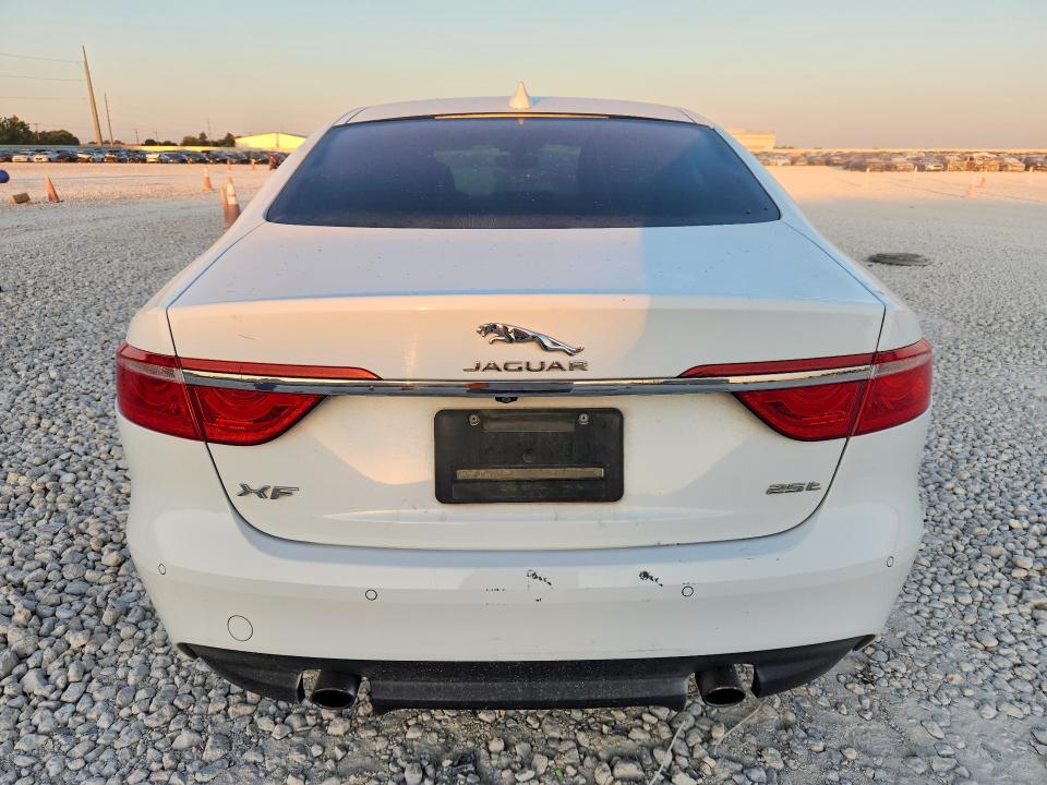 Продаж на аукціоні авто 2020 Jaguar Xf, vin: SAJBE4FX0LCY85357, номер лоту: 69969876