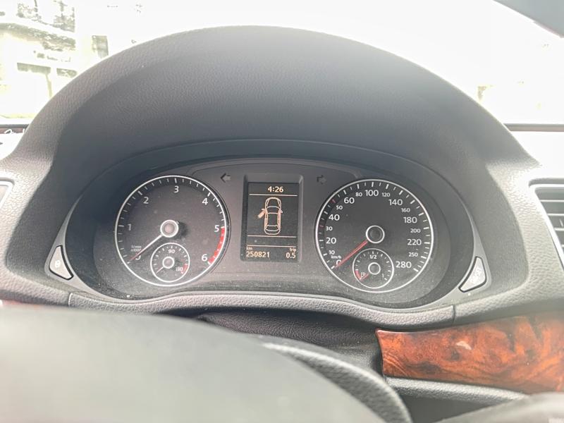 68635376 :رقم المزاد ، 1VWCN7A34CC069614 vin ، 2012 Volkswagen Passat مزاد بيع