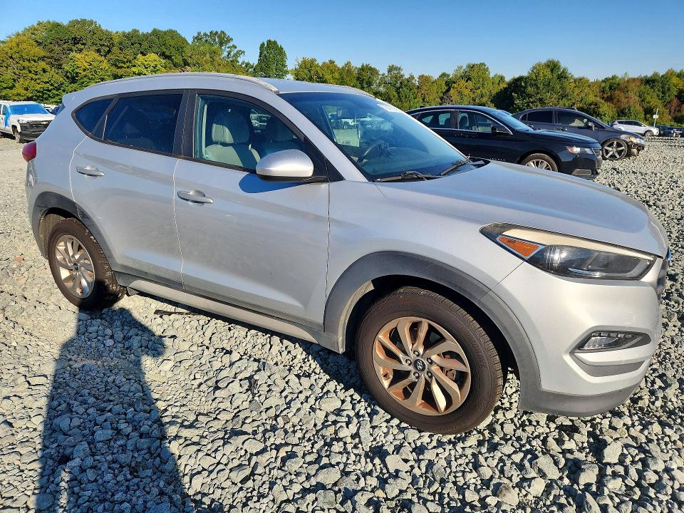 71047766 :رقم المزاد ، KM8J3CA40JU694645 vin ، 2018 Hyundai Tucson مزاد بيع