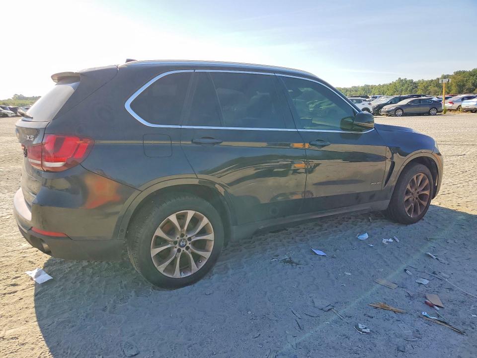 68041516 :رقم المزاد ، 5UXKR0C56F0P02983 vin ، 2015 Bmw X5 مزاد بيع