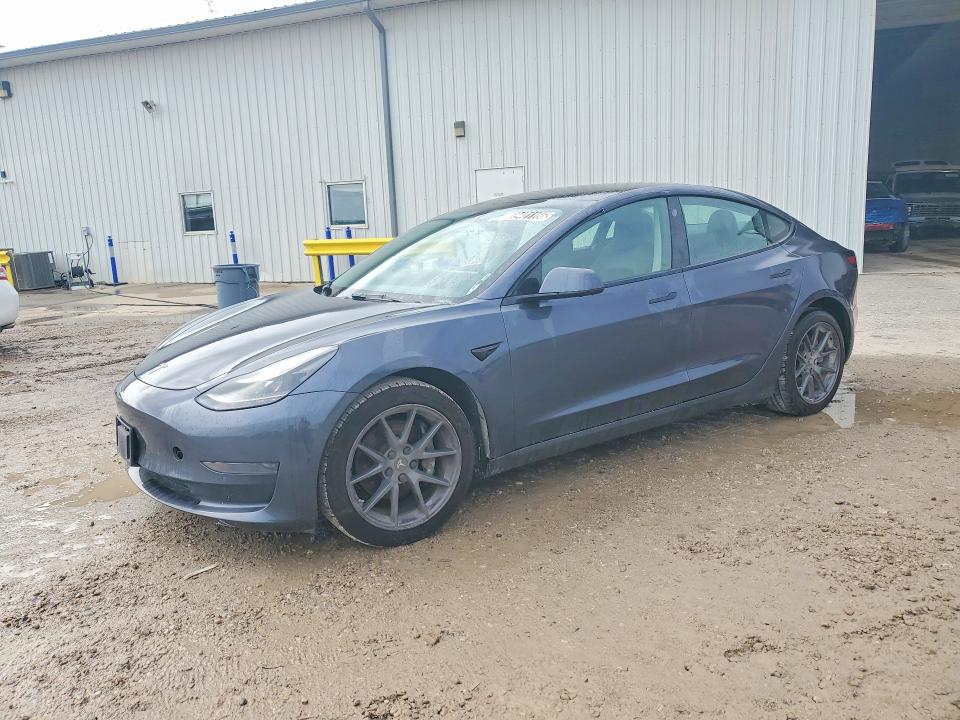 2022 Tesla Model 3 მანქანა იყიდება აუქციონზე, vin: 5YJ3E1EA0NF288827, აუქციონის ნომერი: 69401166