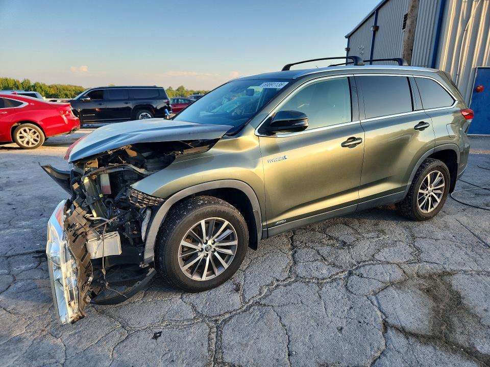 Auction sale of the 2019 Toyota Highlander Hybrid, vin: 5TDJGRFH2KS055339, lot number: 69891136