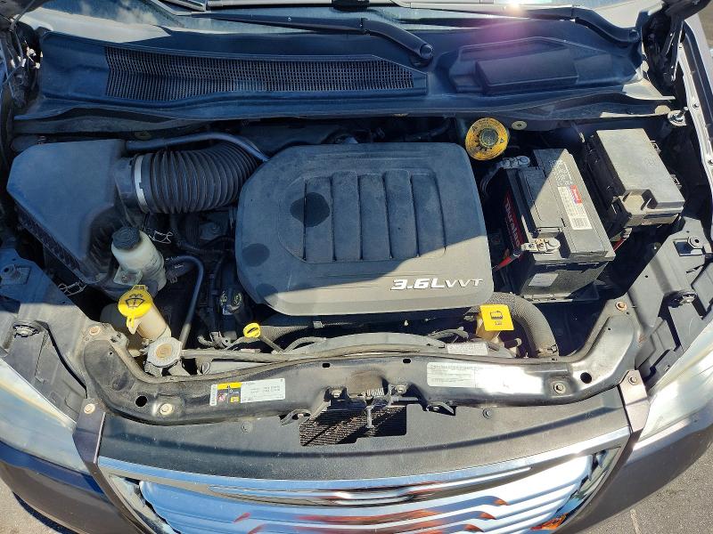 Продажа на аукционе авто 2015 Chrysler Town & Country, vin: 2C4RC1BG1FR596085, номер лота: 68703986