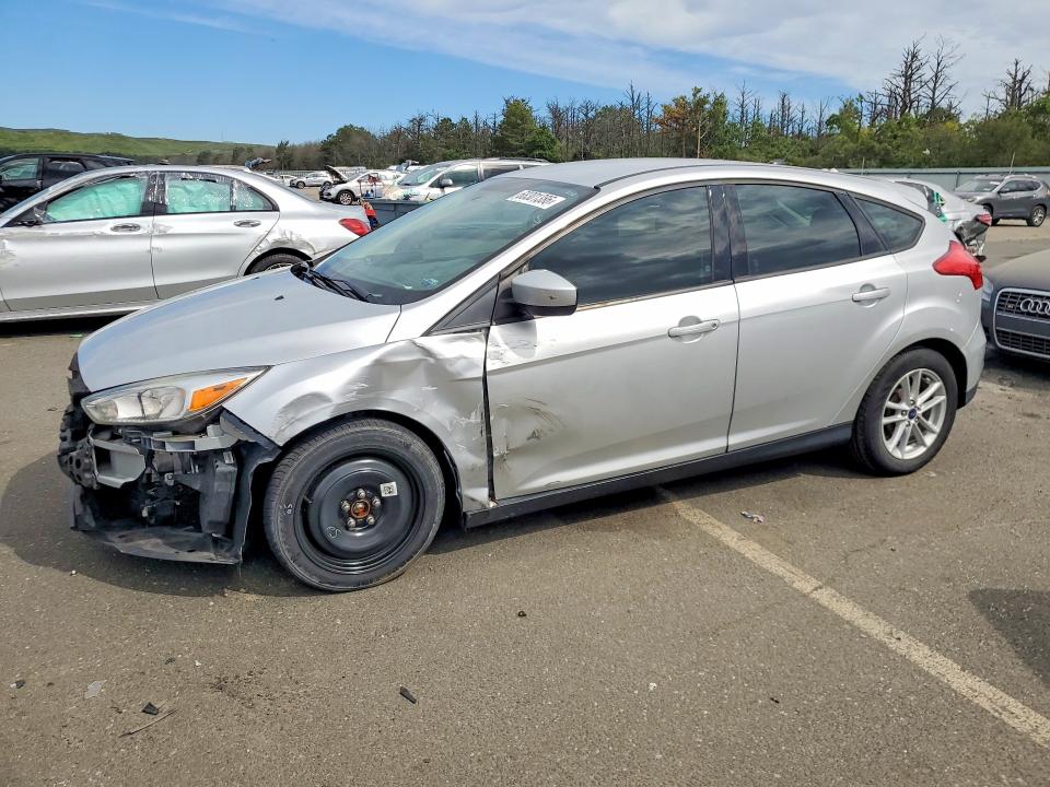 68301386 :رقم المزاد ، 1FADP3K25JL329389 vin ، 2018 Ford Focus مزاد بيع