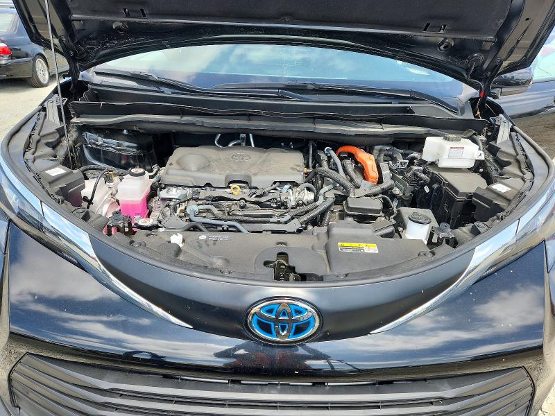 68699496 :رقم المزاد ، 5TDJSKFC1SS161811 vin ، 2025 Toyota Sienna مزاد بيع