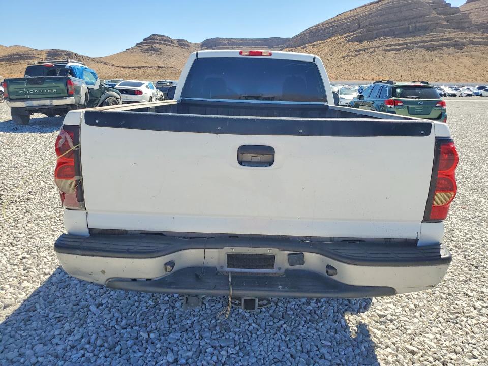 2005 Chevrolet Silverado მანქანა იყიდება აუქციონზე, vin: 1GCEC14X15Z273378, აუქციონის ნომერი: 68598466