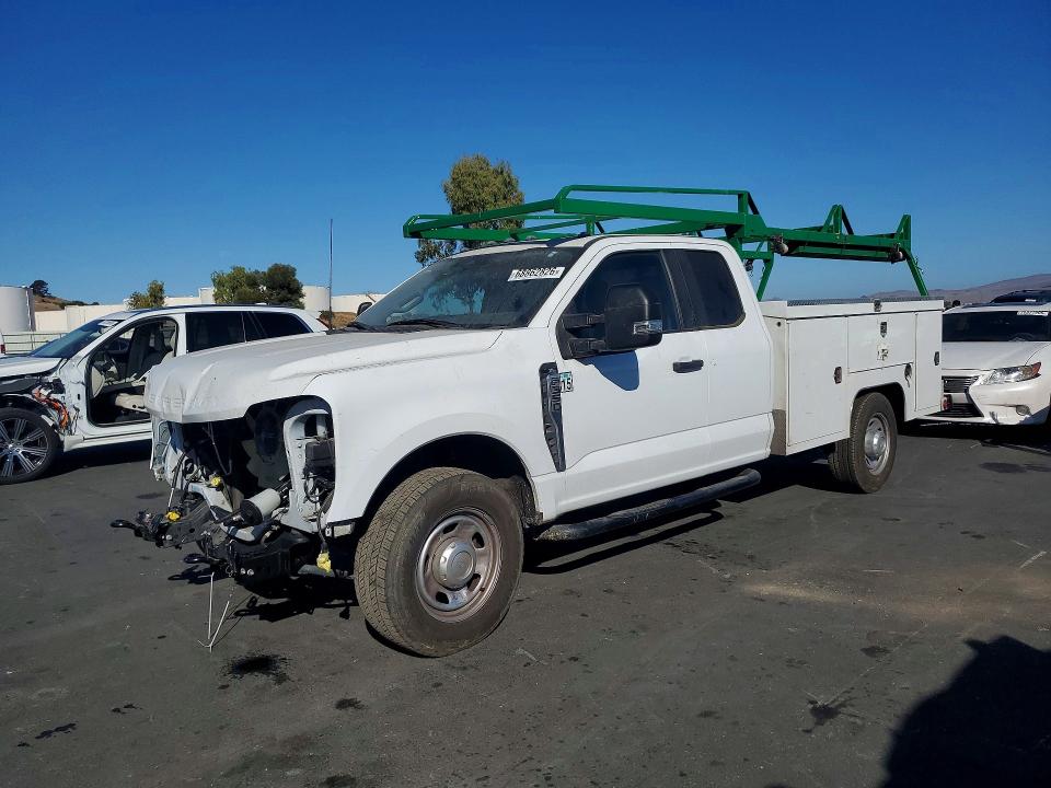 Продажа на аукционе авто 2023 Ford F350, vin: 1FD8X3EN4PED64838, номер лота: 68862826