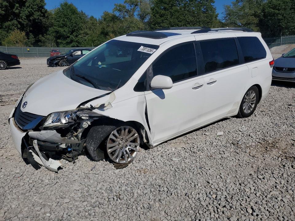 Продаж на аукціоні авто 2011 Toyota Sienna, vin: 5TDYK3DCXBS041674, номер лоту: 70811056