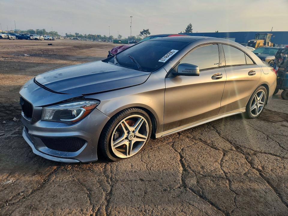 67484296 :رقم المزاد ، WDDSJ4EB5FN170427 vin ، 2015 Mercedes-benz Cla مزاد بيع