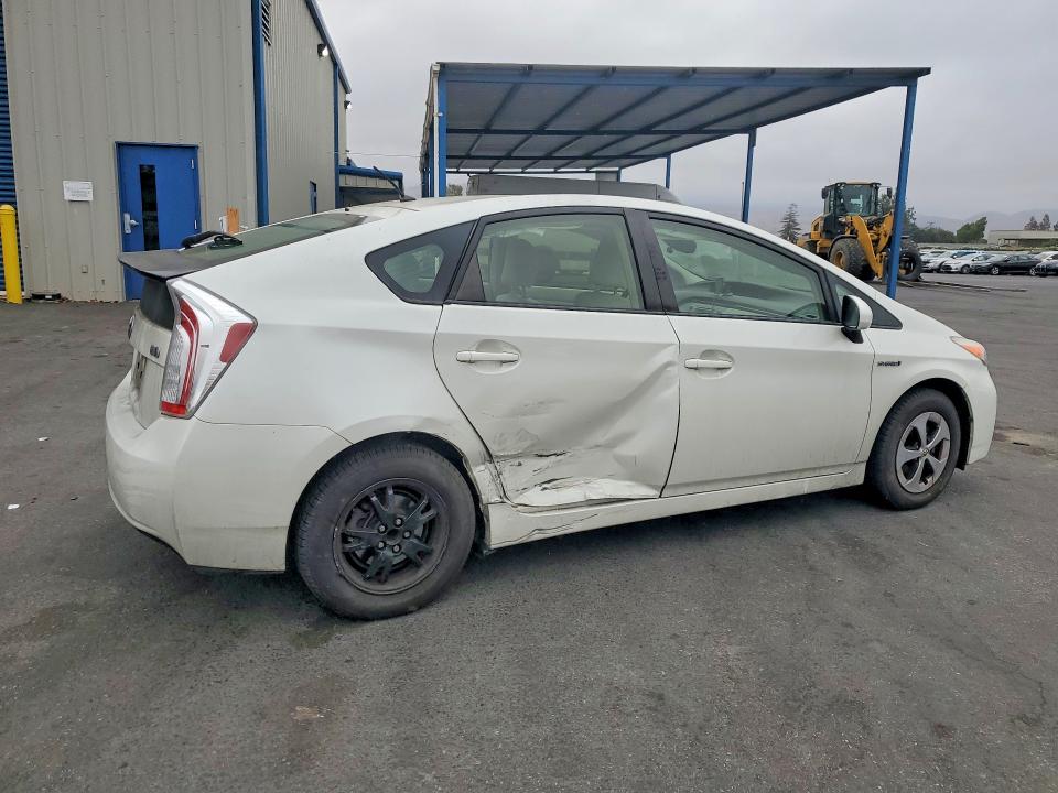 69801086 :رقم المزاد ، JTDKN3DU2D1686728 vin ، 2013 Toyota Prius مزاد بيع