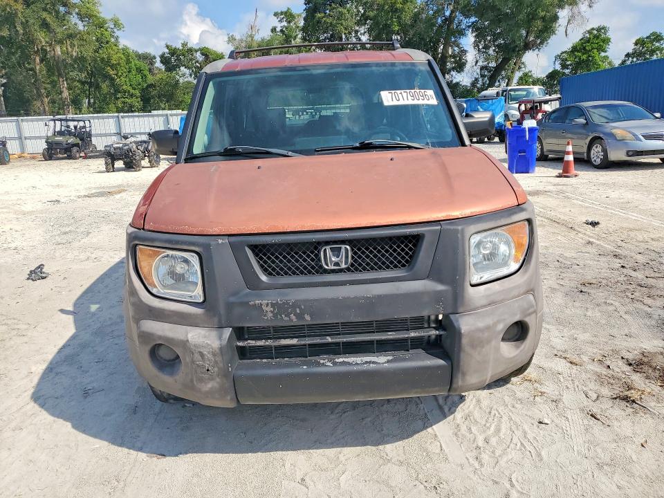 70179096 :رقم المزاد ، 5J6YH286X4L022943 vin ، 2004 Honda Element مزاد بيع