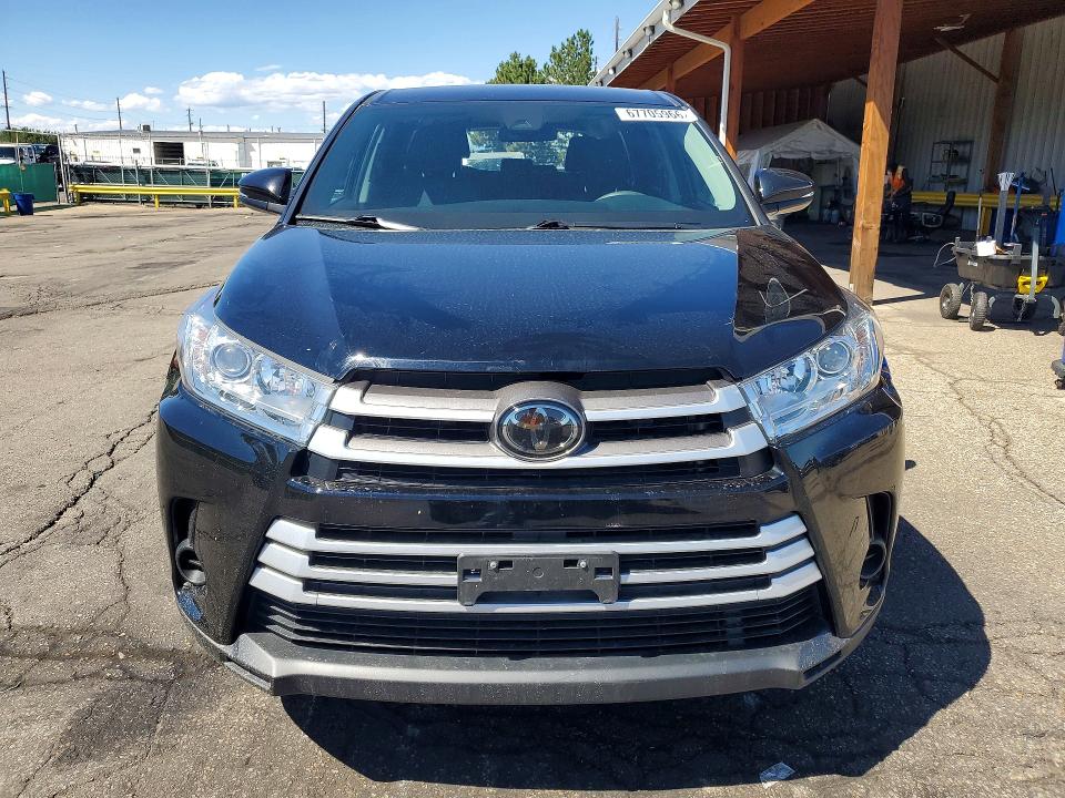 Продаж на аукціоні авто 2019 Toyota Highlander, vin: 5TDBZRFH1KS967488, номер лоту: 67705966