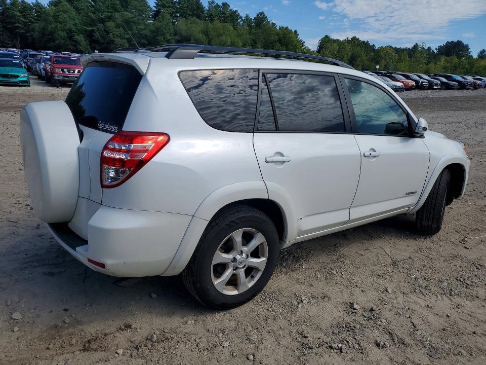 68288906 :رقم المزاد ، 2T3YF4DV7BW092401 vin ، 2011 Toyota Rav4 مزاد بيع