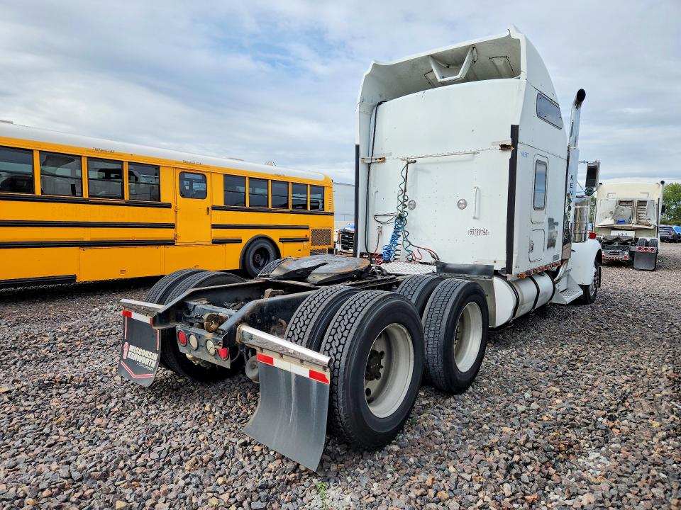 Продажа на аукционе авто 2000 Kenworth W900, vin: 1XKWDB9X7YR848740, номер лота: 69780196