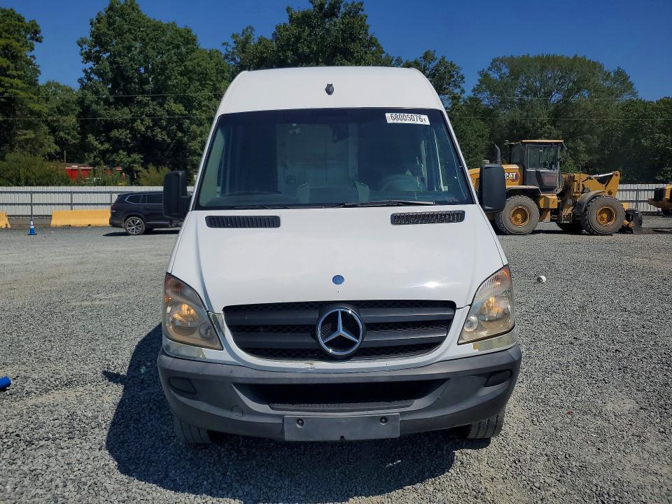 68005076 :رقم المزاد ، WD3PE8CB1C5612611 vin ، 2012 Mercedes-benz Sprinter مزاد بيع