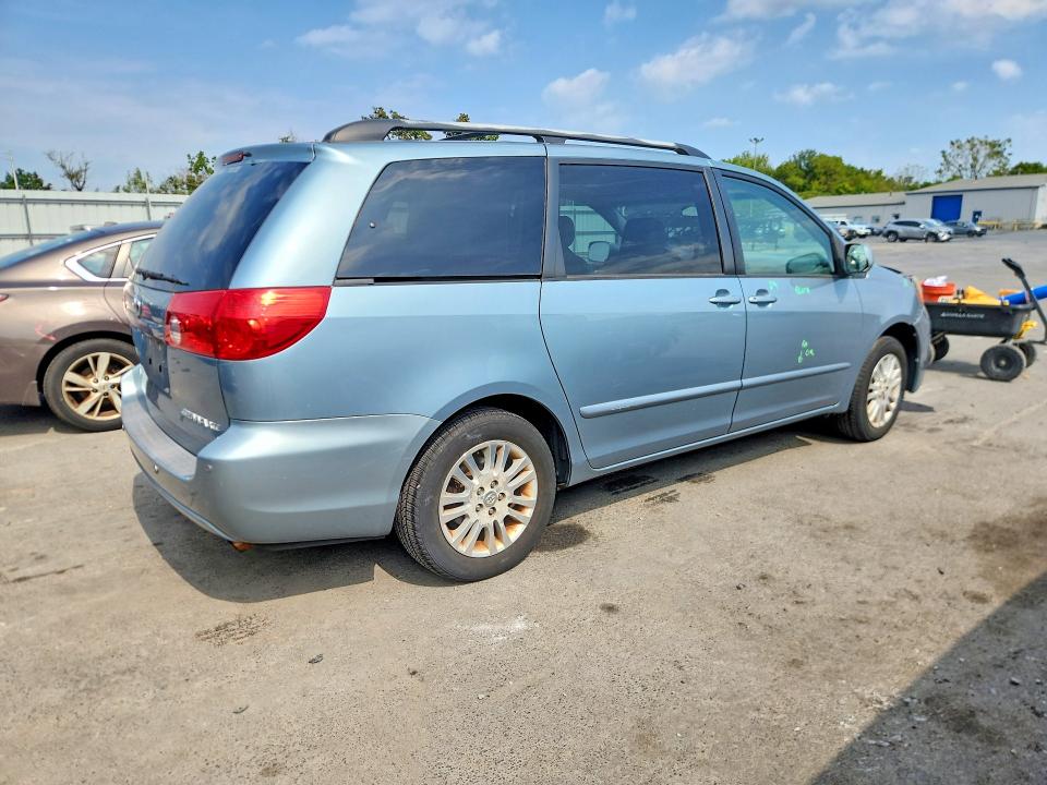 Продажа на аукционе авто 2008 Toyota Sienna, vin: 5TDZK22C18S219496, номер лота: 68804416