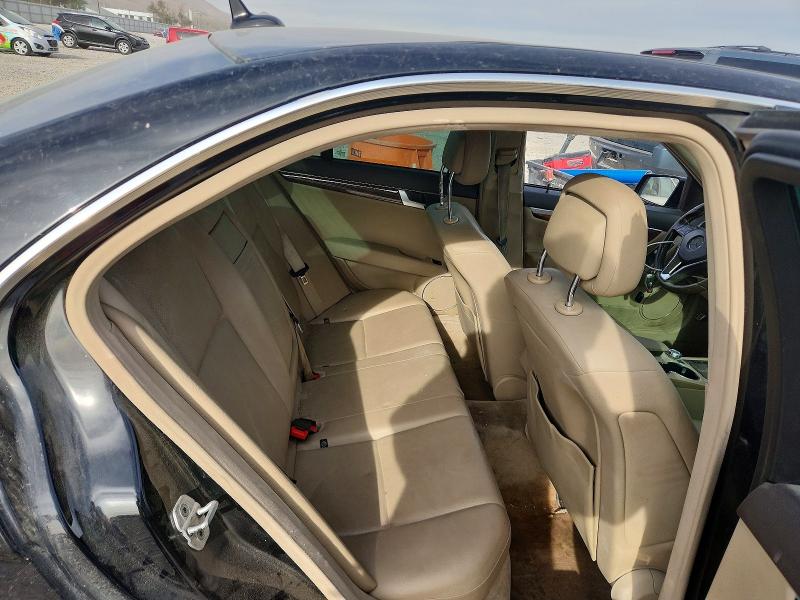 Продажа на аукционе авто 2012 Mercedes-benz C, vin: WDDGF8BB1CR239525        , номер лота: 68710096