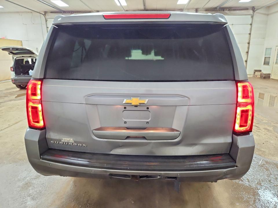 66187566 :رقم المزاد ، 1GNSCGKC8KR139928 vin ، 2019 Chevrolet Suburban مزاد بيع