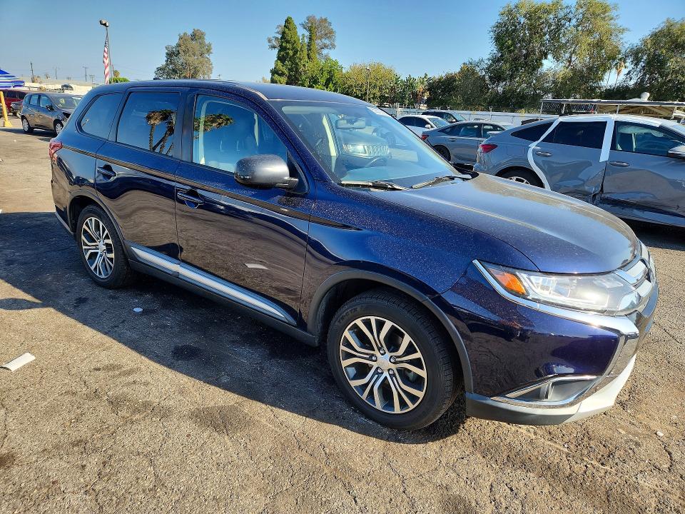 69370586 :رقم المزاد ، JA4AD2A31HZ068645 vin ، 2017 Mitsubishi Outlander مزاد بيع