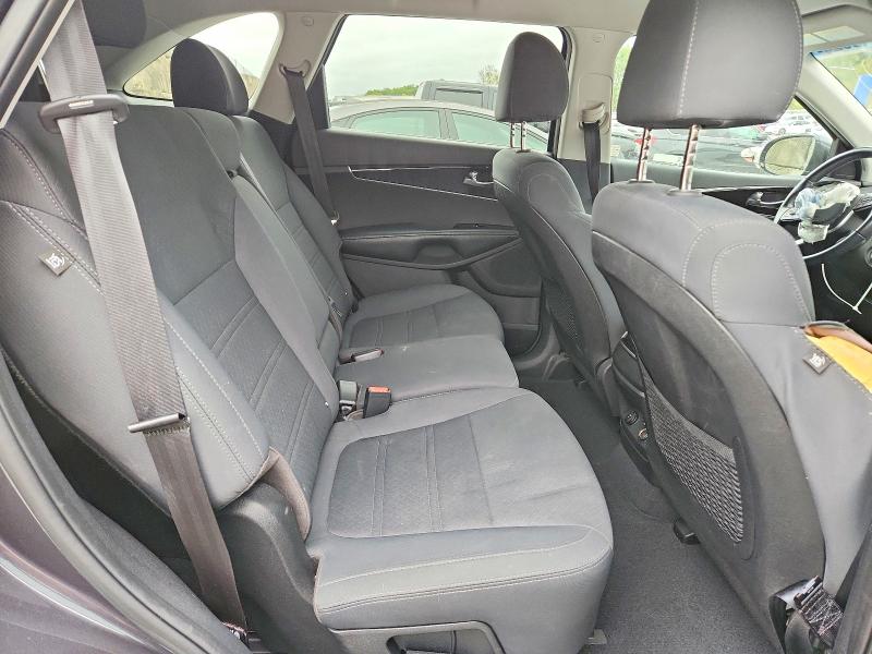 Продажа на аукционе авто 2019 Kia Sorento, vin: 5XYPG4A33KG551479, номер лота: 69543326