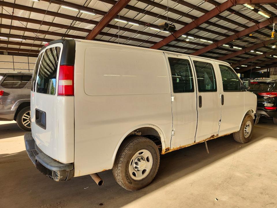 Продаж на аукціоні авто 2011 Chevrolet Express G2500, vin: 1GCWGFFA0B1127272, номер лоту: 69363606