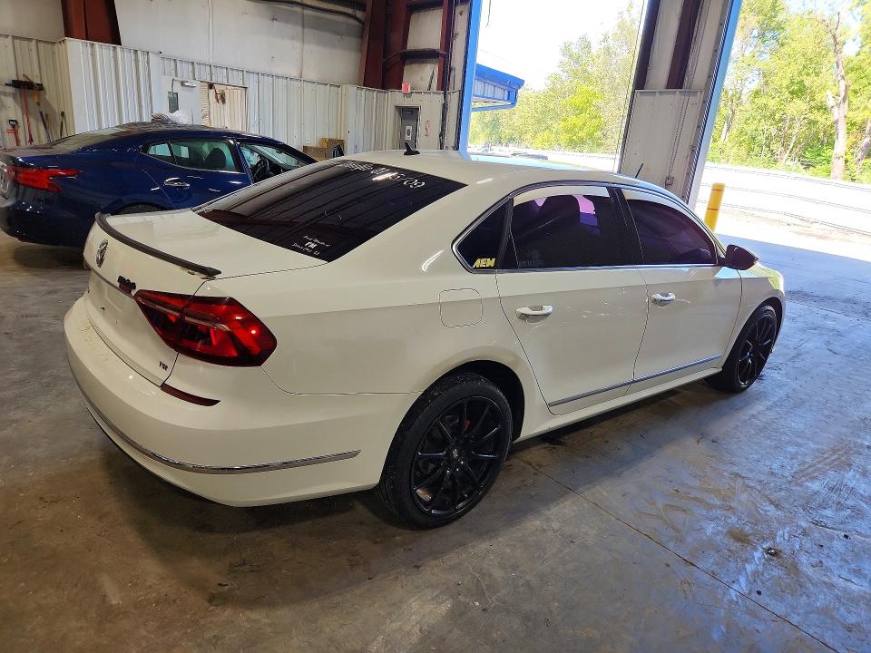 Продаж на аукціоні авто 2017 Volkswagen Passat, vin: 1VWAT7A30HC012668, номер лоту: 67737616