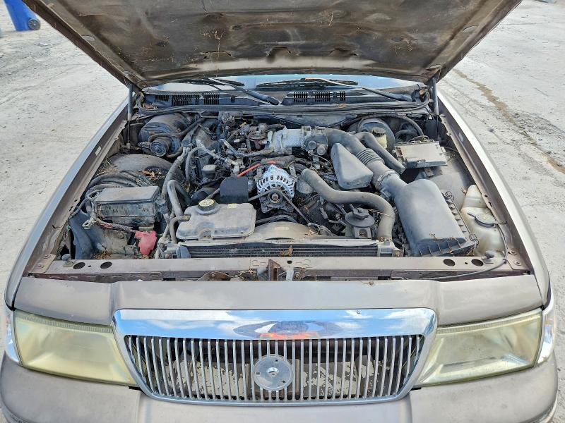 71006226 :رقم المزاد ، 2MEFM74W55X667269 vin ، 2005 Mercury Grand Marquis مزاد بيع