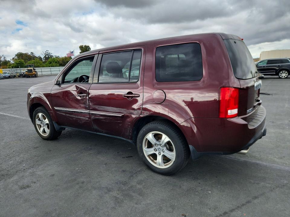 67314146 :رقم المزاد ، 5FNYF4H51FB059576 vin ، 2015 Honda Pilot مزاد بيع