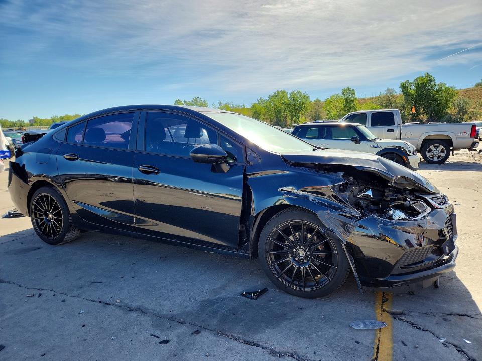 Продаж на аукціоні авто 2018 Chevrolet Cruze, vin: 1G1BC5SM6J7124854, номер лоту: 68247946