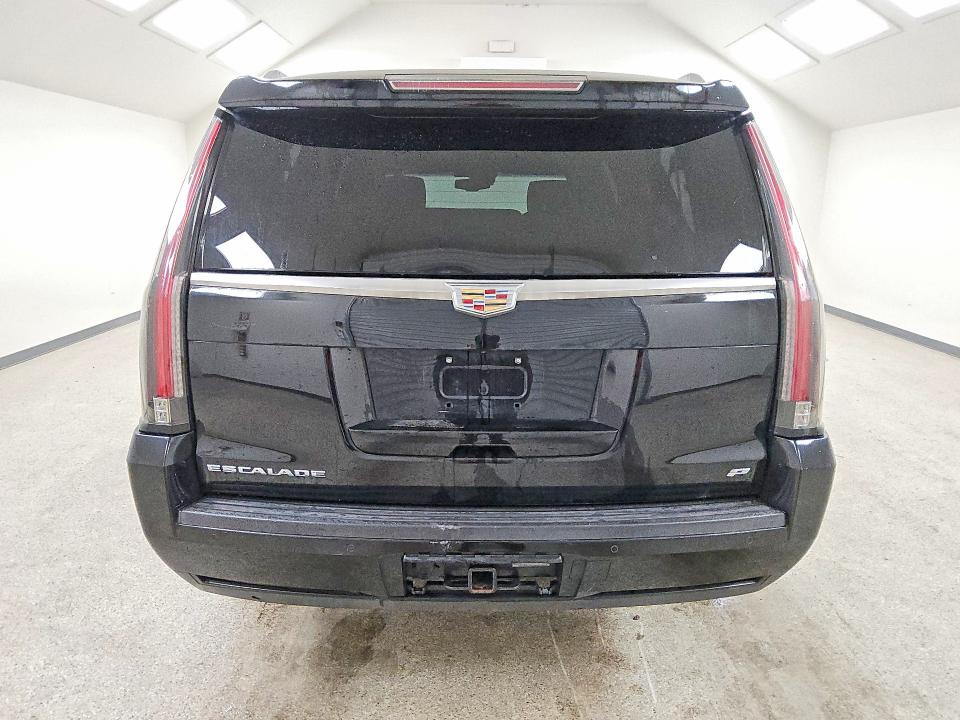 69399416 :رقم المزاد ، 1GYS4UKJ4FR598666 vin ، 2015 Cadillac Escalade مزاد بيع