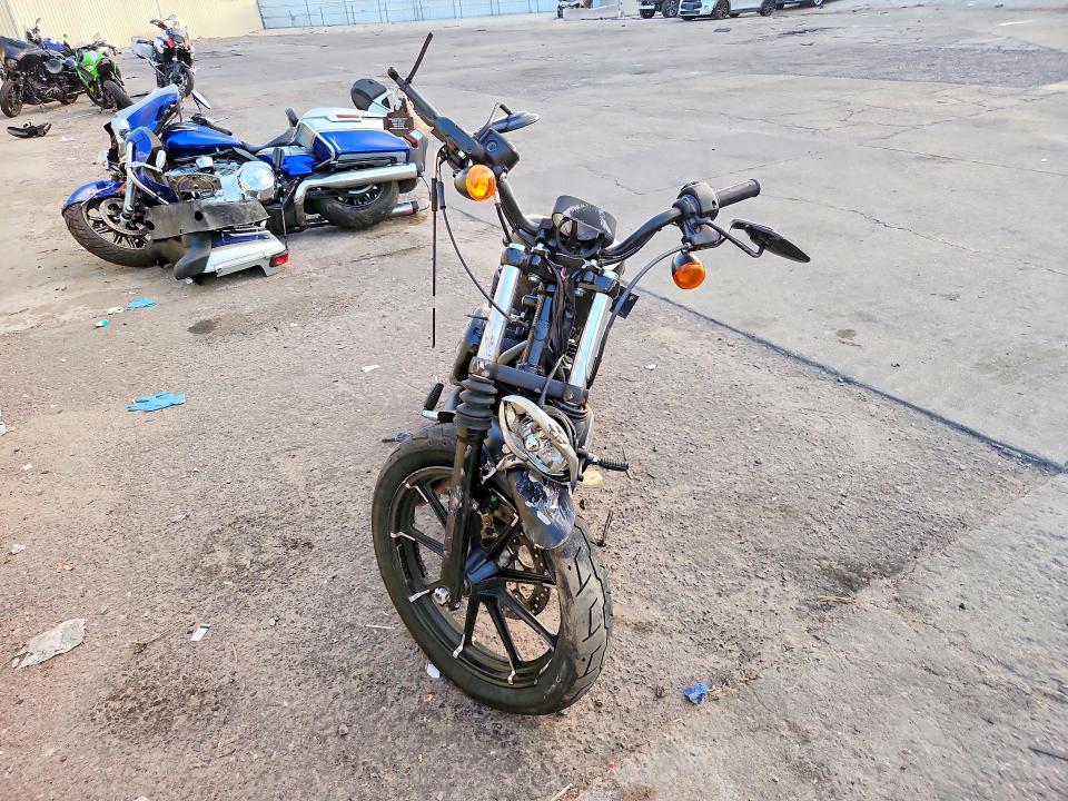 68372676 :رقم المزاد ، 1HD4LE21XNB411279 vin ، 2022 Harley-davidson Xl883 مزاد بيع