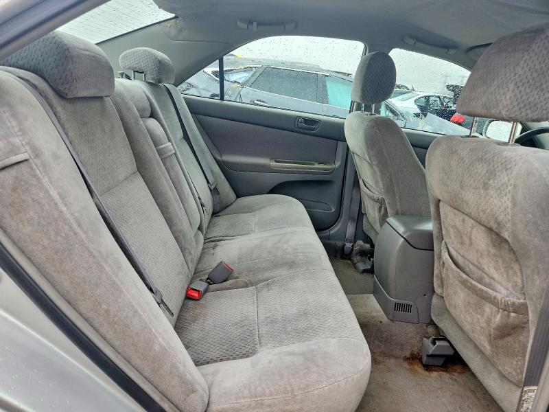 69148346 :رقم المزاد ، 4T1BE32K84U352747 vin ، 2004 Toyota Camry مزاد بيع