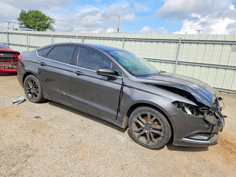 67207856 :رقم المزاد ، 3FA6P0HD2JR112657 vin ، 2018 Ford Fusion مزاد بيع