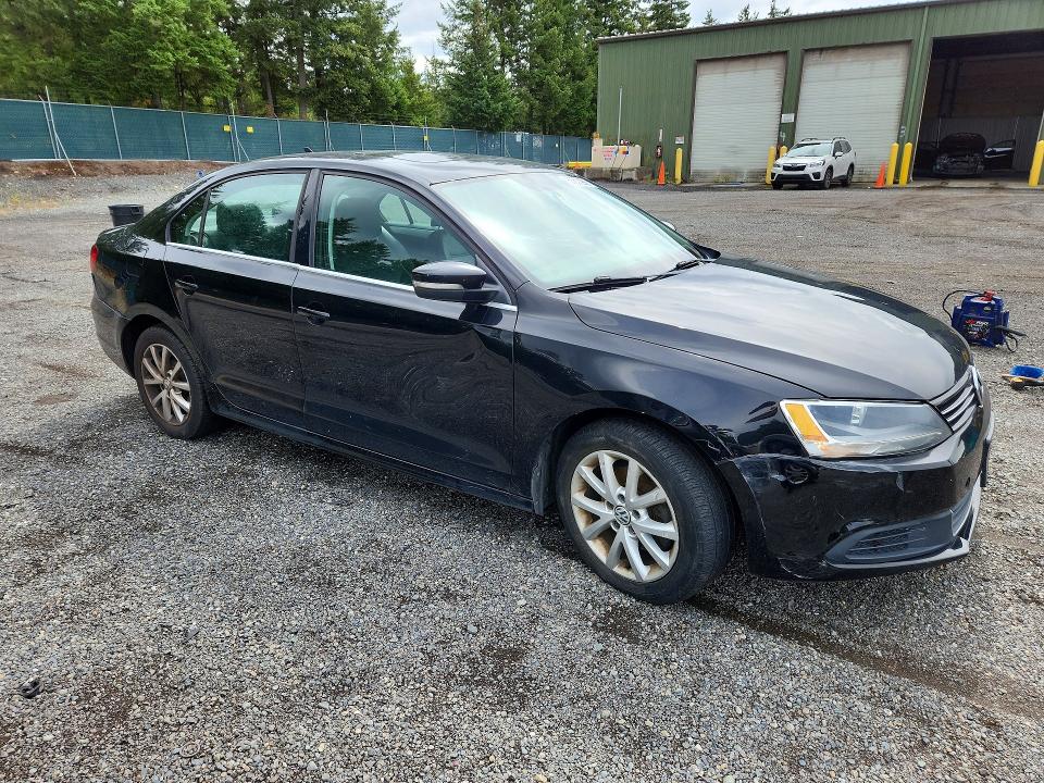 67603966 :رقم المزاد ، 3VWDP7AJ0DM250044 vin ، 2013 Volkswagen Jetta مزاد بيع