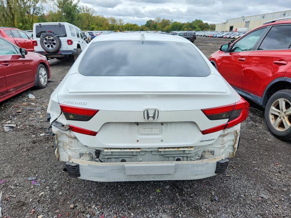 Продаж на аукціоні авто 2018 Honda Accord, vin: 1HGCV1F33JA022108, номер лоту: 69500666