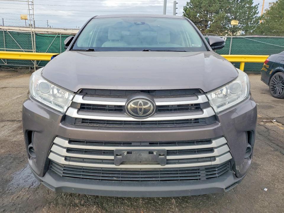 Aukcja sprzedaży 2019 Toyota Highlander, vin: 5TDBZRFH7KS964904, numer aukcji: 69810286
