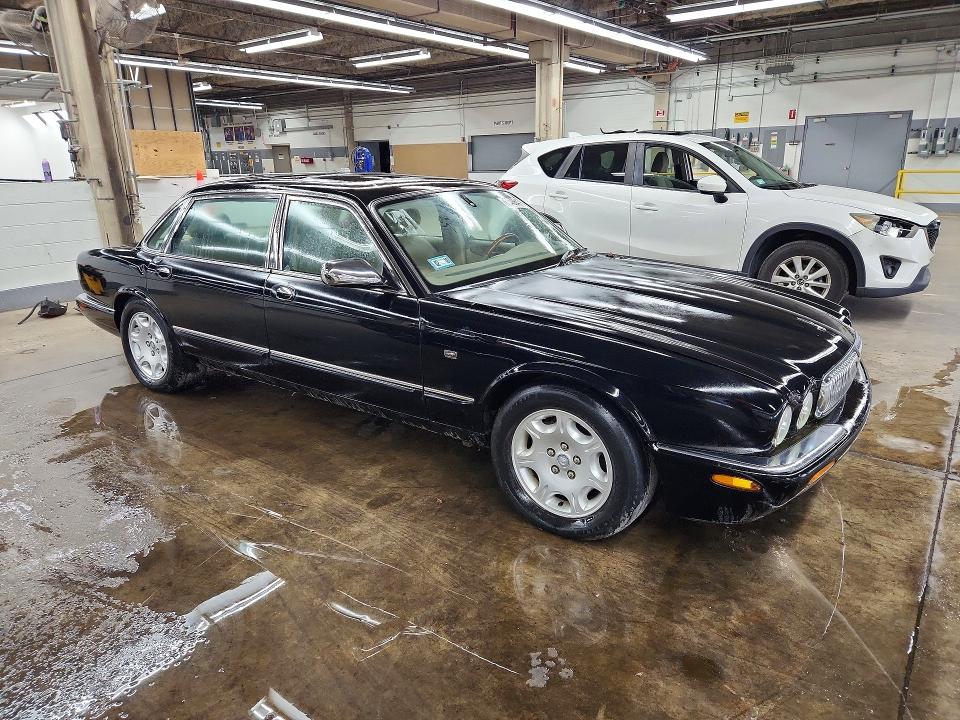 Auction sale of the 2003 Jaguar Vandenplas, vin: SAJDA24C23LF55943        , lot number: 65406436