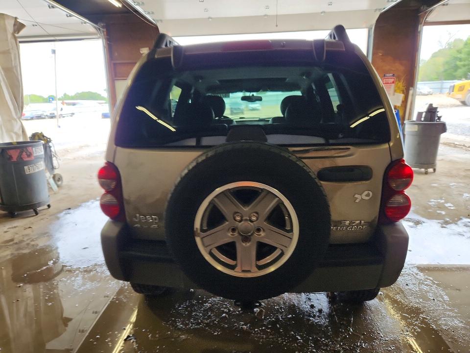 67779526 :رقم المزاد ، 1J8GL38K95W708533 vin ، 2005 Jeep Liberty مزاد بيع