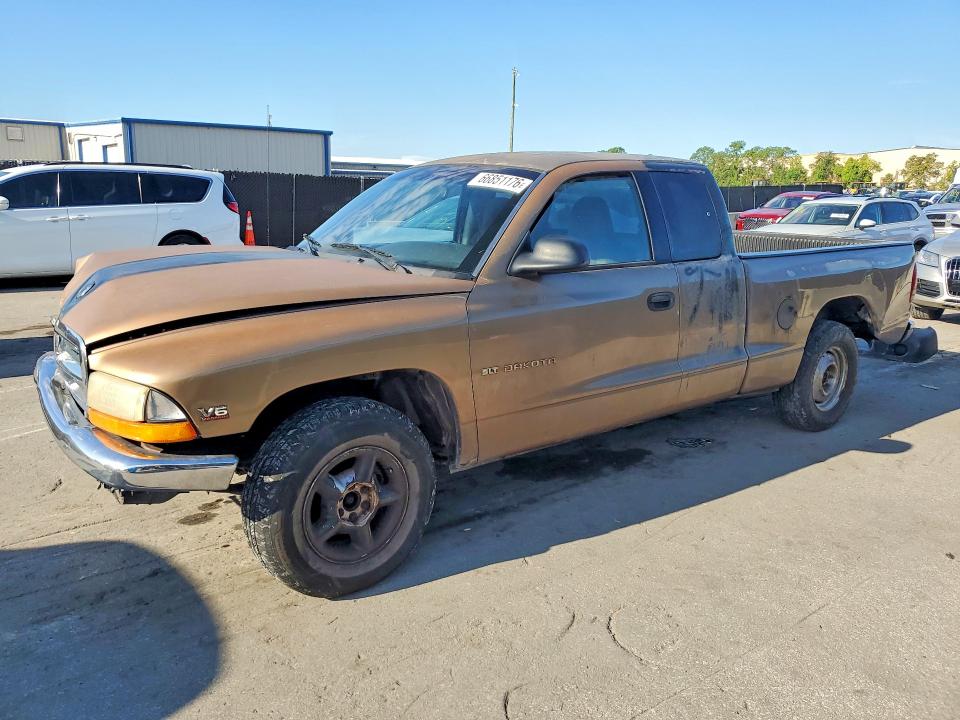 2000 Dodge Dakota მანქანა იყიდება აუქციონზე, vin: 1B7GL22X5YS674706, აუქციონის ნომერი: 66851176