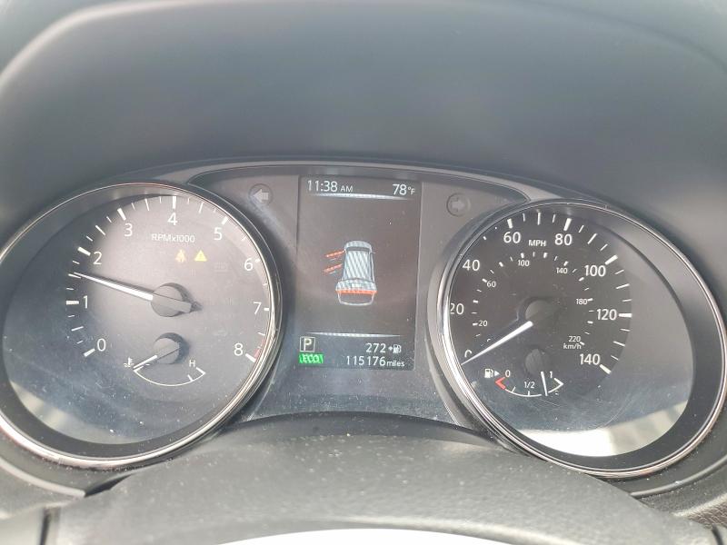 2017 Nissan Rogue მანქანა იყიდება აუქციონზე, vin: JN8AT2MT0HW383723, აუქციონის ნომერი: 69543826