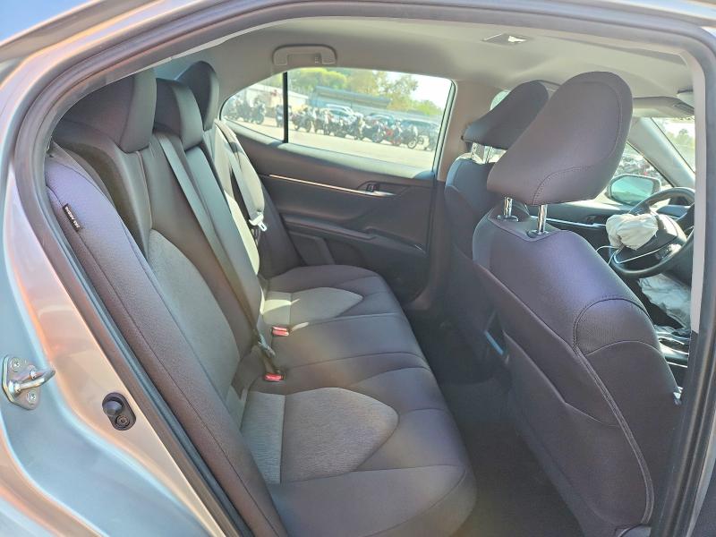 70178396 :رقم المزاد ، 4T1C31AK8LU535838 vin ، 2020 Toyota Camry مزاد بيع