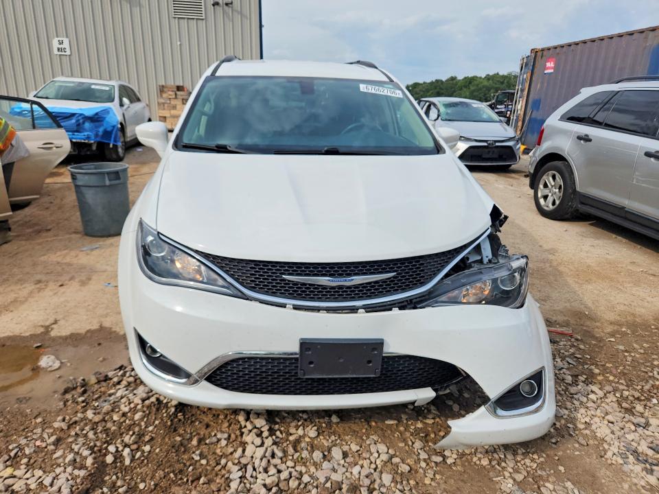 67662706 :رقم المزاد ، 2C4RC1BG5HR576960 vin ، 2017 Chrysler Pacifica مزاد بيع