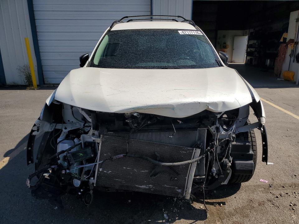 67117116 :رقم المزاد ، 5N1AT2MV5JC726588 vin ، 2018 Nissan Rogue مزاد بيع