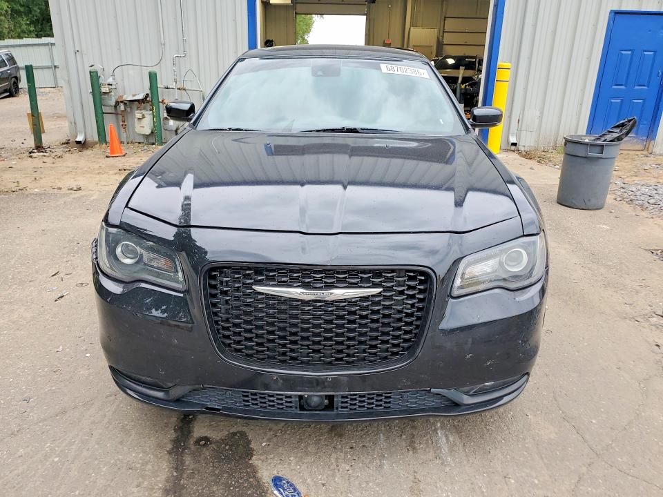 Aukcja sprzedaży 2015 Chrysler 300, vin: 2C3CCAGG1FH781780, numer aukcji: 68702386