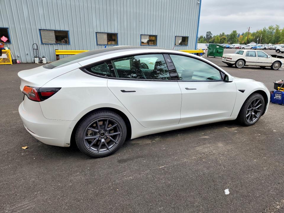 2022 Tesla Model 3 მანქანა იყიდება აუქციონზე, vin: 5YJ3E1EA4NF286644, აუქციონის ნომერი: 69921826