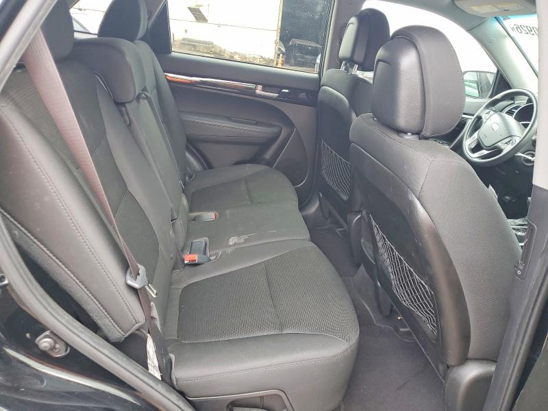 2015 Kia Sorento მანქანა იყიდება აუქციონზე, vin: 5XYKTCA63FG614712, აუქციონის ნომერი: 70100926