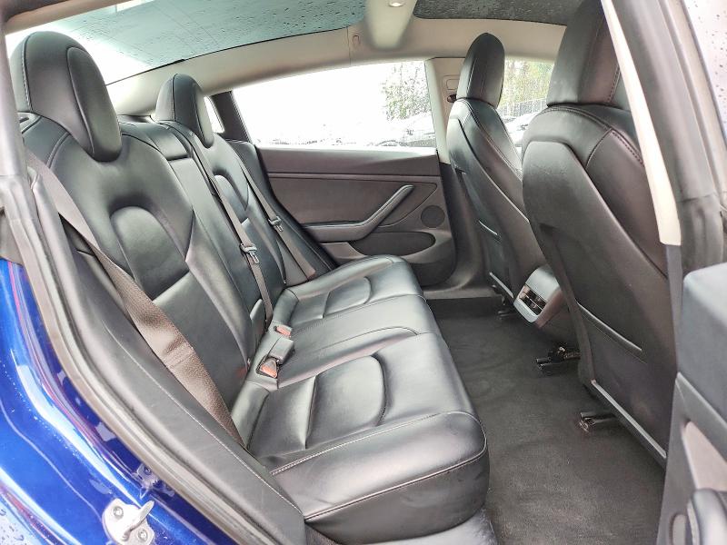 70726136 :رقم المزاد ، 5YJ3E1EA8NF370739 vin ، 2022 Tesla Model 3 مزاد بيع