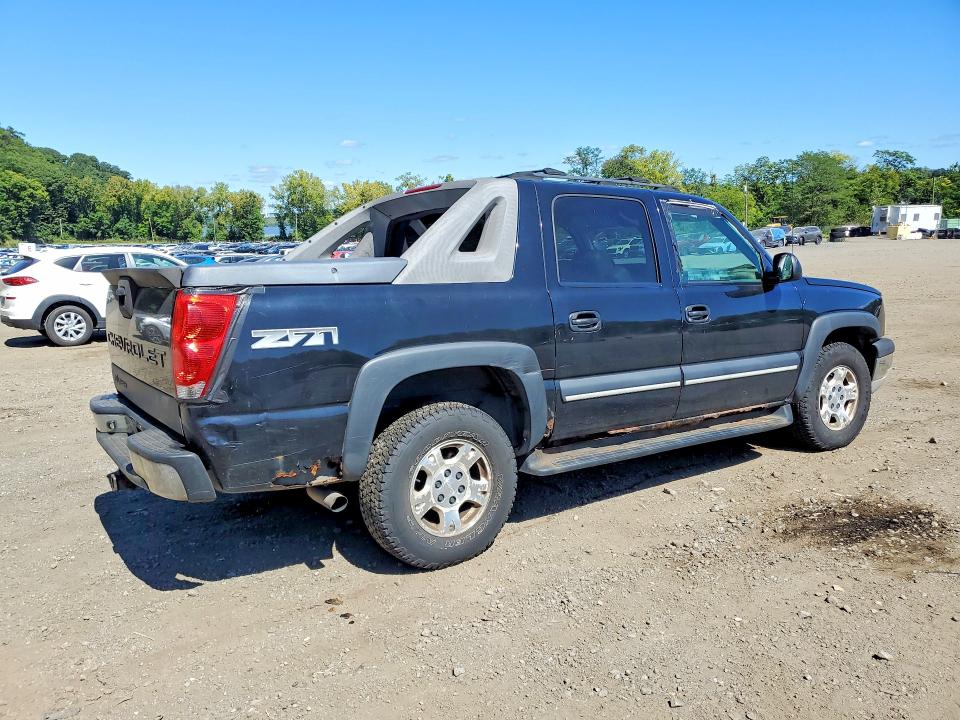 68420046 :رقم المزاد ، 3GNEK13T83G267244 vin ، 2003 Chevrolet Avalanche مزاد بيع